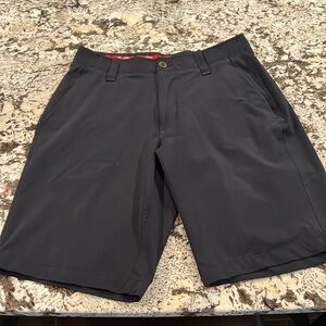 Men’s Under Armour Golf Shorts—Black, size 32